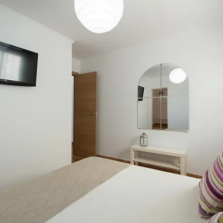 Lejlighed With Terrace And Sea Views